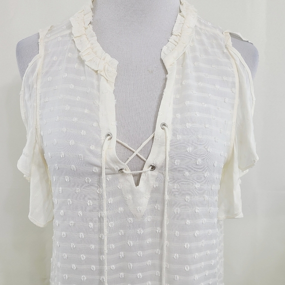 Paige Amala Top ivory white flutter sleeves swiss dot size medium - Picture 6 of 9